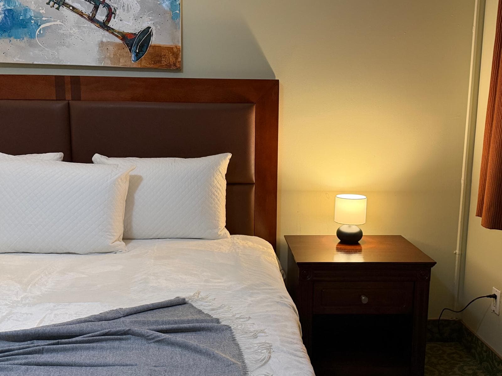 King Bed — bathroom